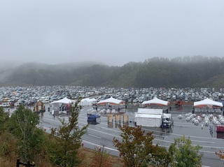 3.5000台の駐車場.jpg